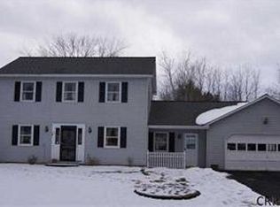 115 Pond View Ct S, Stillwater, NY 12170