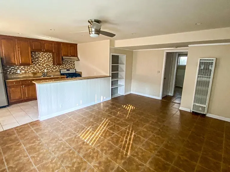 250 Cliff Dr — Photo 13