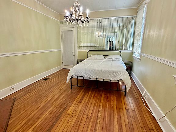 4th image of 4316 Fontainebleau Dr #2