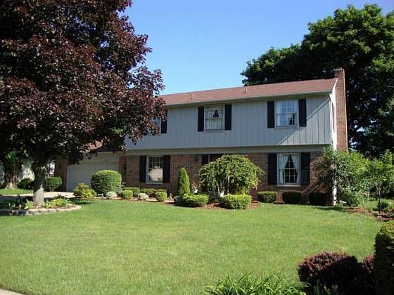 1st image of 2136 Riverwood Dr