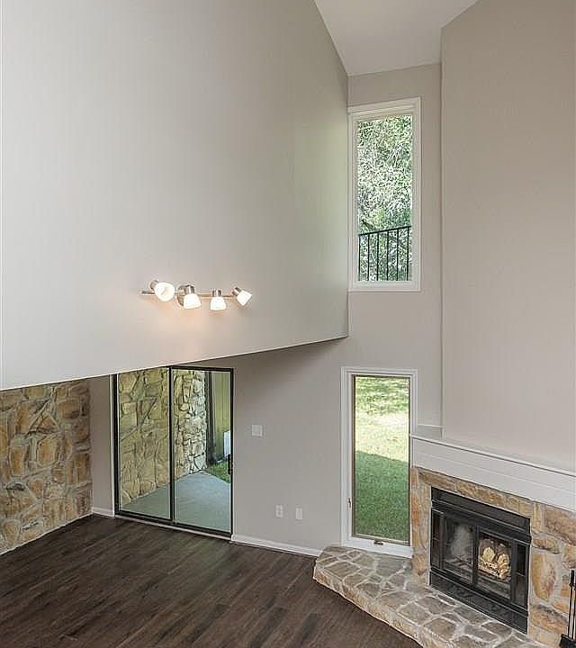 2nd image of 9972 Fairway Villas Ln