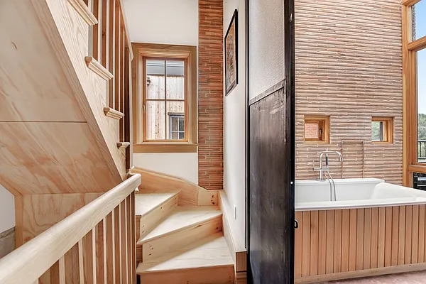 Sold by Compass | media 4