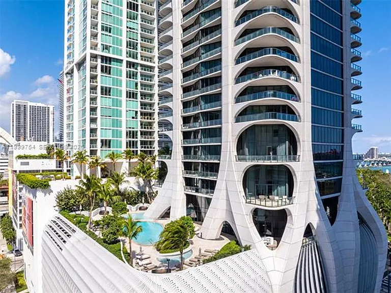 1000 Biscayne Blvd #1201 — Photo 59