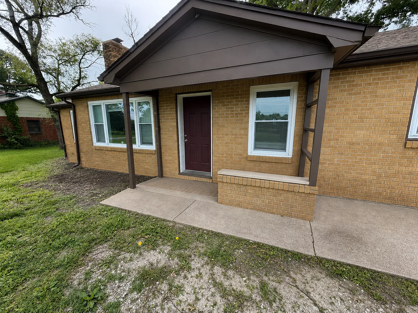 Cute 3bd Duplex — Photo 2
