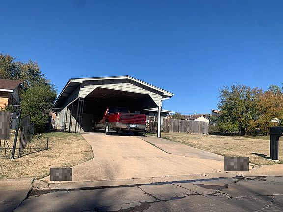 3rd image of 4601 NW Lindy Ave