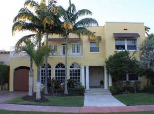 2982 Alton Rd, Miami Beach, FL 33140