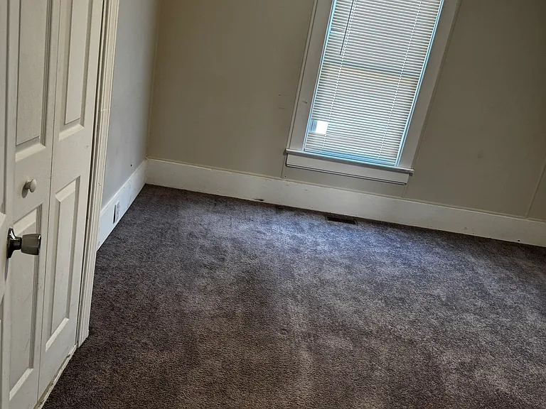 820 Paul St — Photo 10