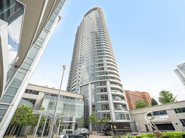 125 Village Green Sq #1711, Toronto, ON M1S 0G3
