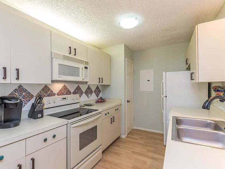 14434 Cabana East St #305 — Photo 24