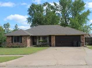 6617 Trail Dr, Bartlesville, OK 74006