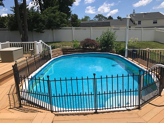 3rd image of 14 Cordova Dr