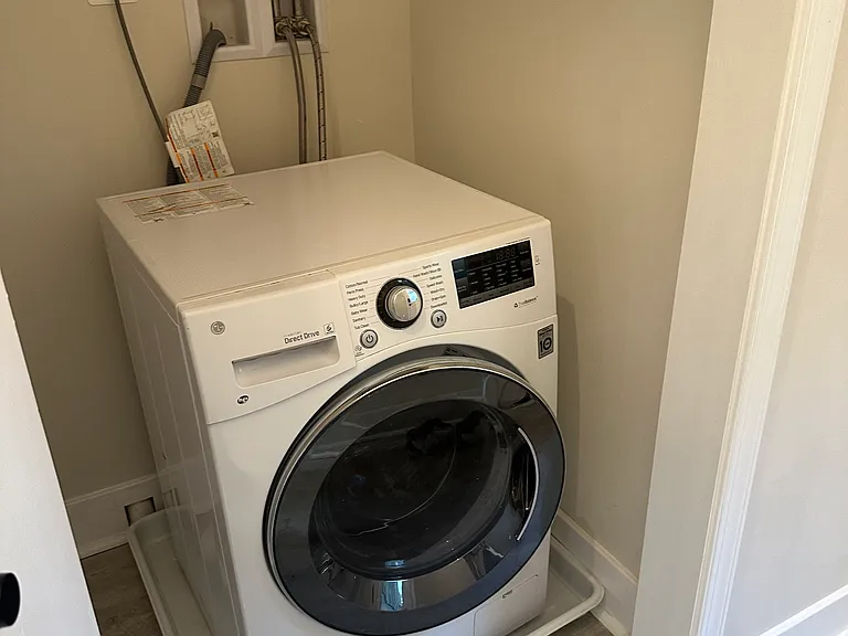 214 S Henry St #214B — Photo 7