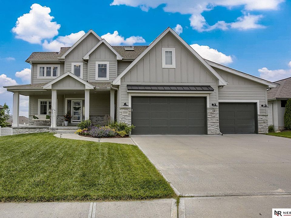 1st image of 10208 S 123rd Ave