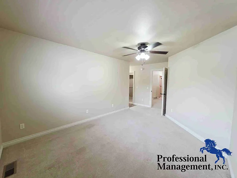 1617 8th St W — Photo 14