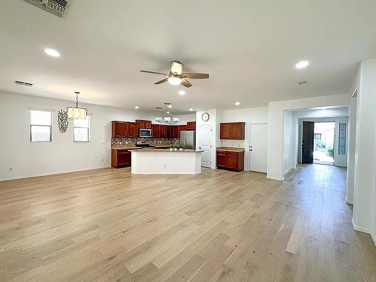 122 W Aster Dr — Photo 7