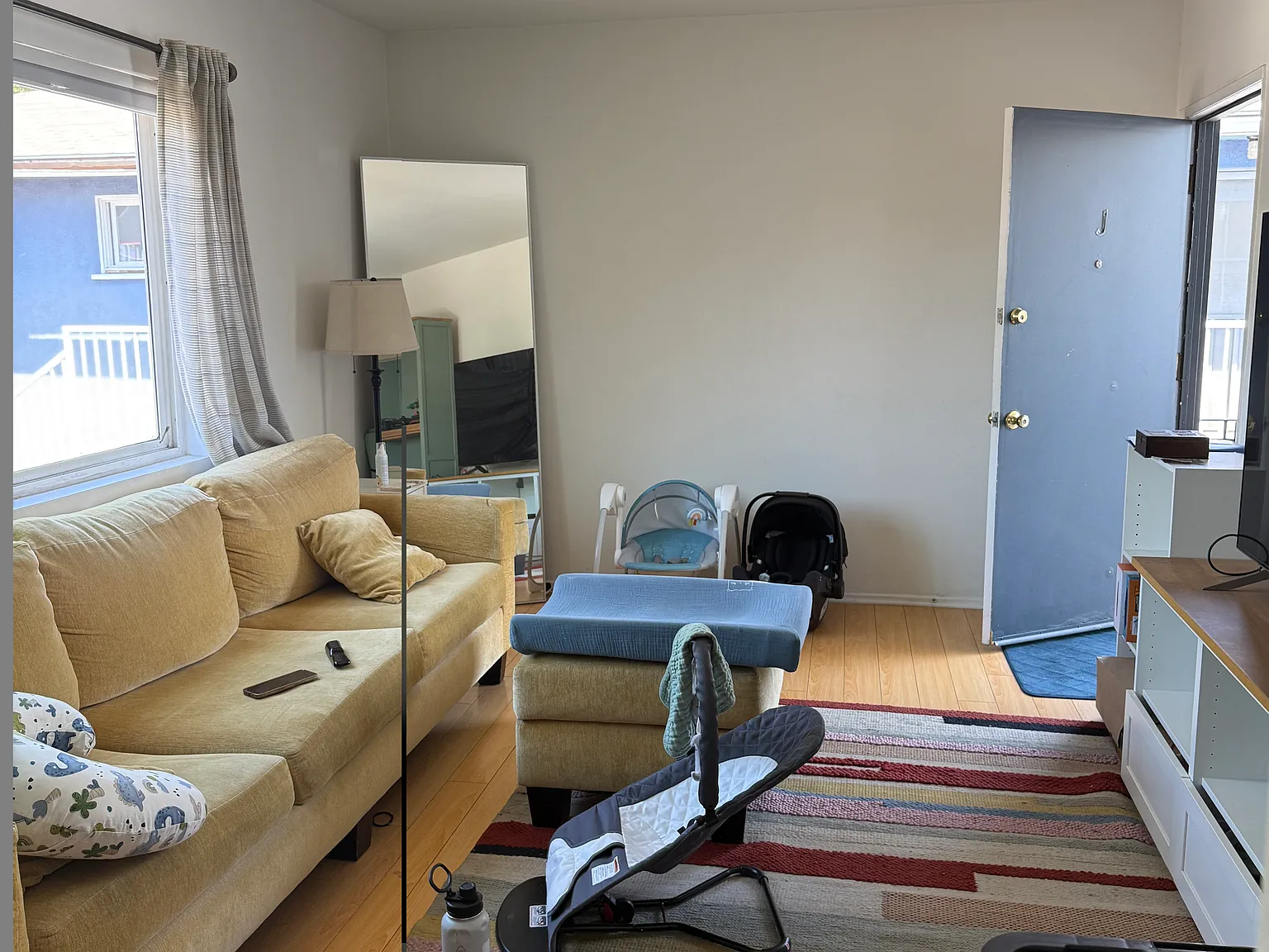 1 bed, 700 sqft, $1,900 — Photo 3