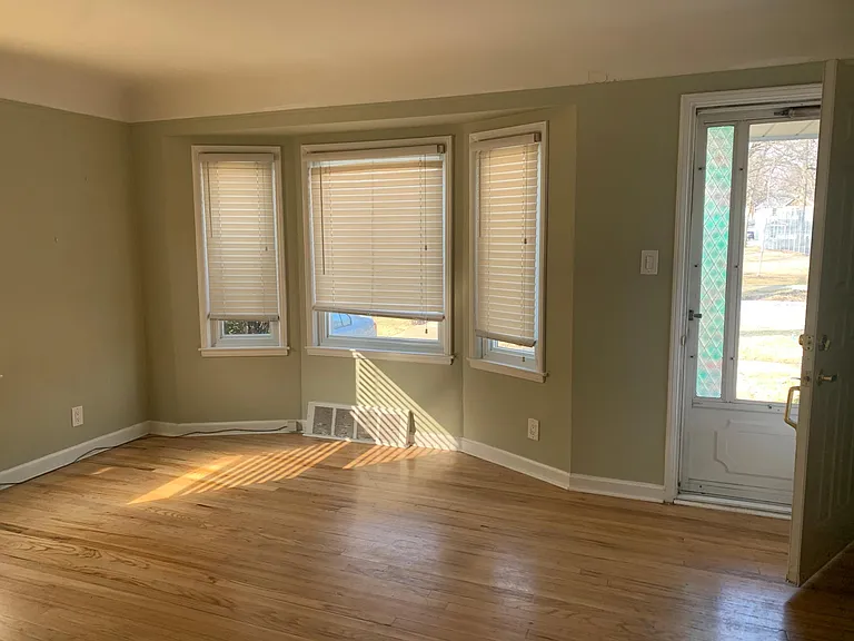 1417 Hoffman Ave — Photo 13