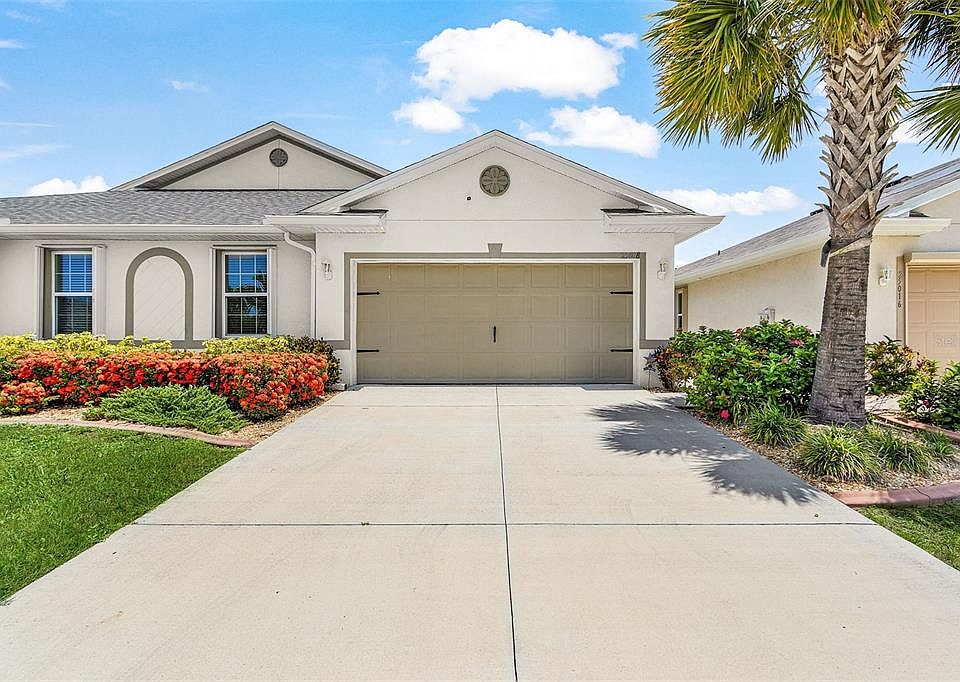 1st image of 25008 E Lenox Cir