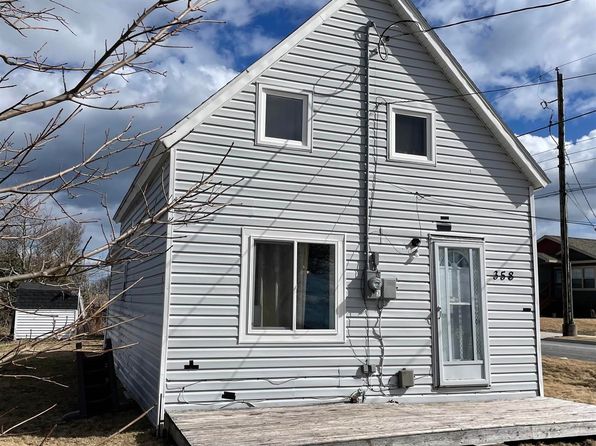 358 Douglas Ave, Glace Bay, NS B1A 1C4