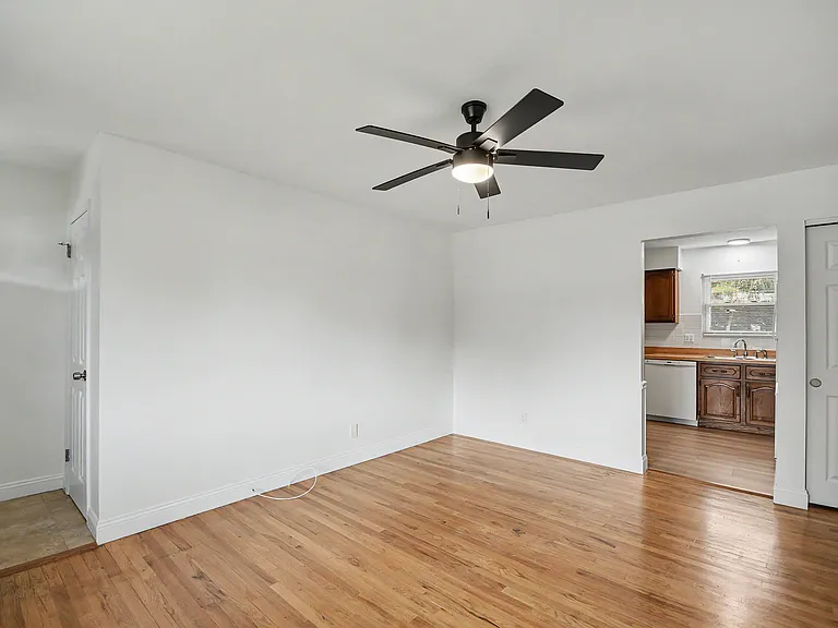 11247 Fawnhaven Dr — Photo 4