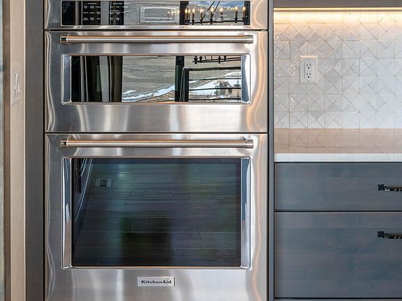 5th image of 818 Lower Ranch View Road