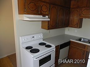 3rd image of 2119 Hidden Hill Dr