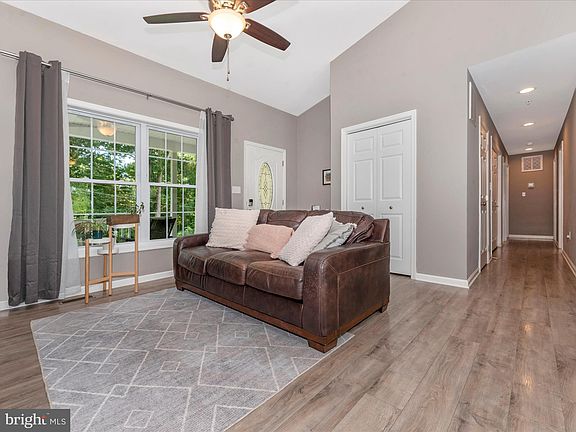 3rd image of 19537 Elk Ridge Dr