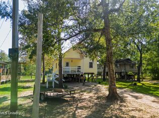 152 Mayhall Dr, Lucedale, MS 39452