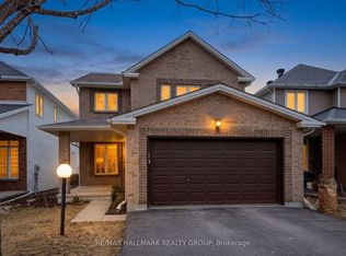 92 A Upney Dr, Ottawa, ON K2J 5H3