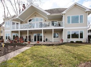 446 Killarney Pass Cir, Mundelein, IL 60060