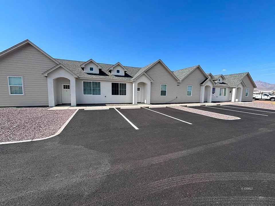 2605 S 20th Ave #2
