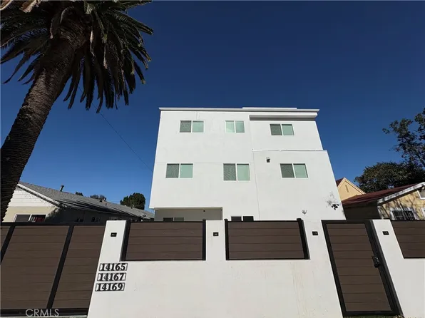 14165 Calvert St, Van Nuys, CA 91401
