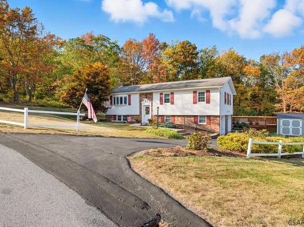 102 Shenkelview Dr, Johnstown, PA 15905