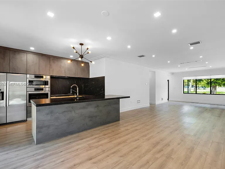 365 Fairway Dr — Photo 31