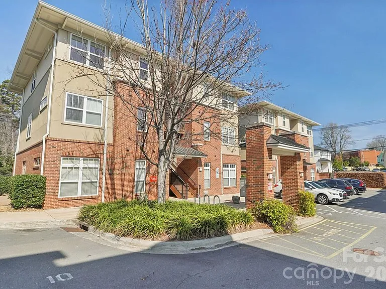 1308 Kenilworth Ave #432 — Photo 20