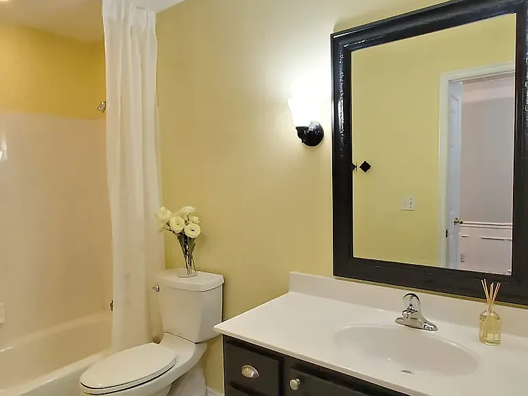4522 W Carriage Ln — Photo 15