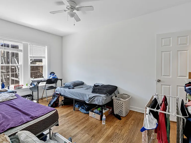 6565 N. Lakewood Renovated Rogers Park Apartments — Photo 50