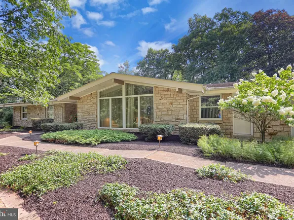 4 Dawn Dr, Millersburg, PA 17061