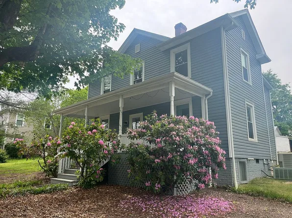 115 Houston St, Lexington, VA 24450