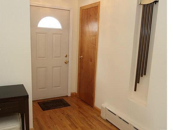 3rd image of 238 Linda Ave