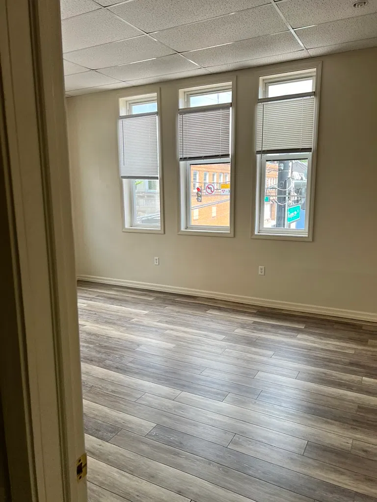 387 High St — Photo 3