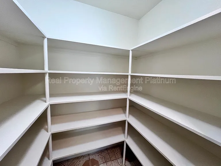 5460 W Ashcroft Ave — Photo 12