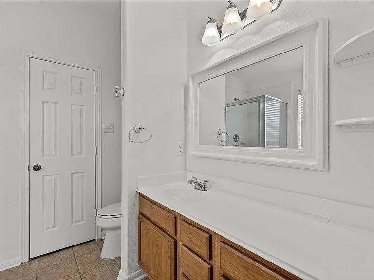 202 Pebble Walk Ln — Photo 21