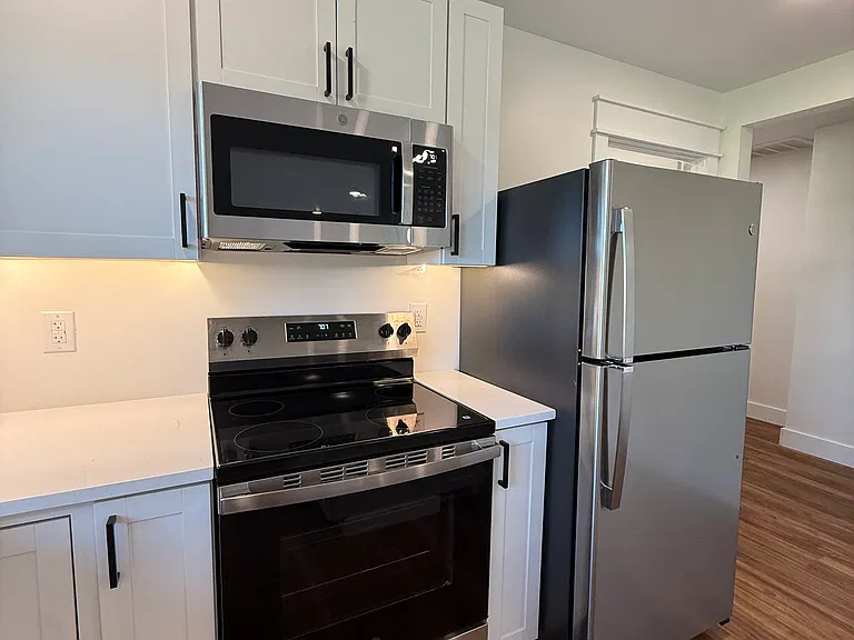 106 James St — Photo 17