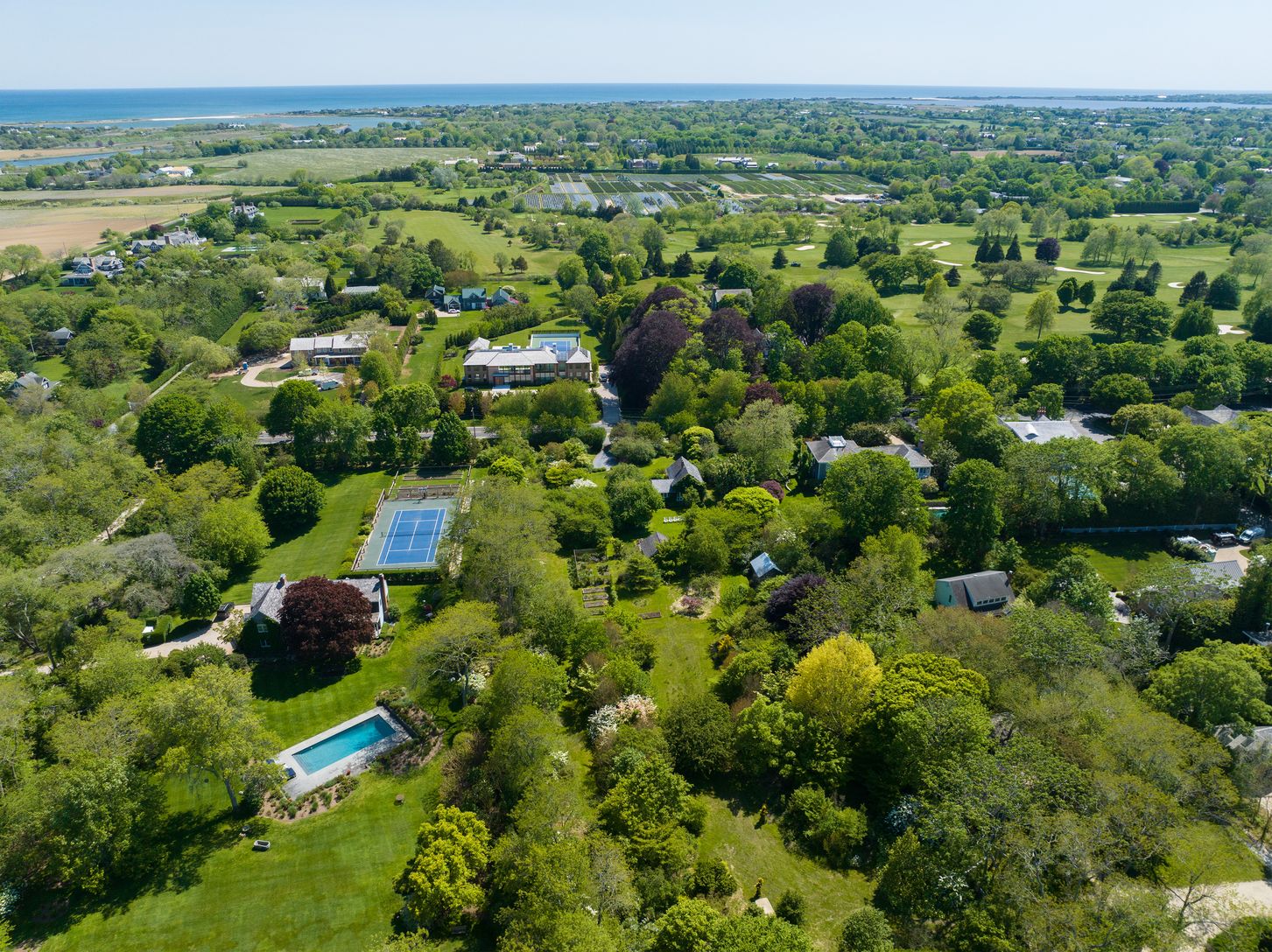 194 Sagaponack Rd, Bridgehampton, NY 11932 Out East