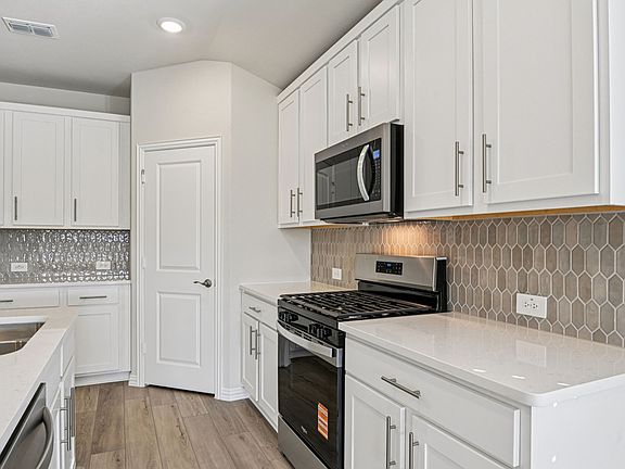 7th image of this home