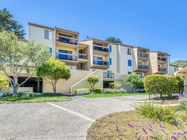 3210 Golden Oaks Ln, Monterey, CA 93940