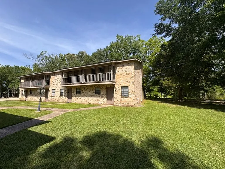 14020 Tiger Bend Rd — Photo 13