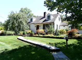 187 Haviland Ln, White Plains, NY 10605