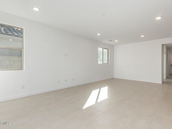 2nd image of 23396 W WINSLOW Avenue